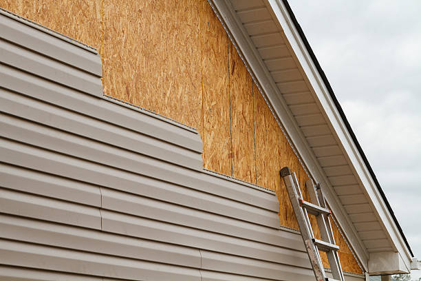 24/7 Emergency Siding experts in Springfield, MA